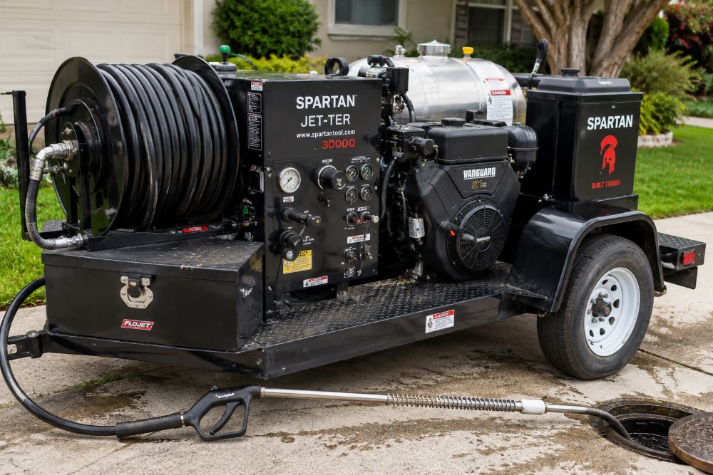 Hydro Jetting vs Drain Snaking